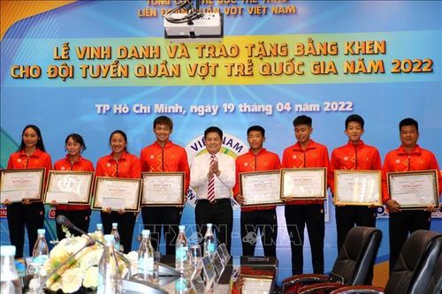 Vinh danh Đội tuyển Quần vợt trẻ Việt Nam