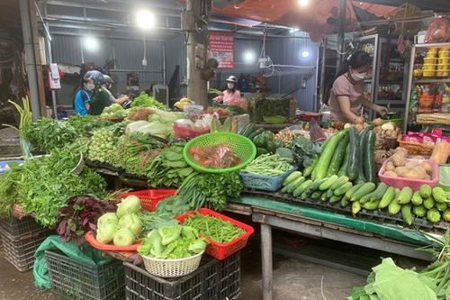 Hà Nội: Giá rau củ giảm nhẹ