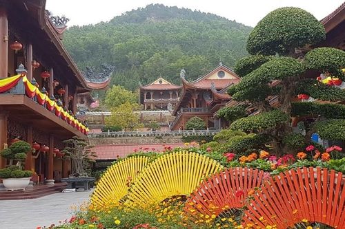 Uông Bí (Quảng Ninh): Bức tranh kinh tế du lịch đang rực sắc