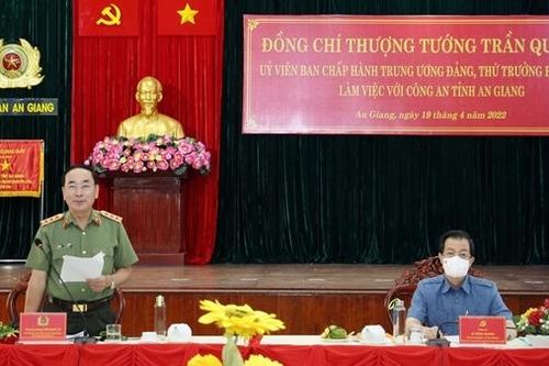 Đẩy mạnh công tác phòng ngừa tội phạm, xây dựng lực lượng Công an trong sạch, vững mạnh