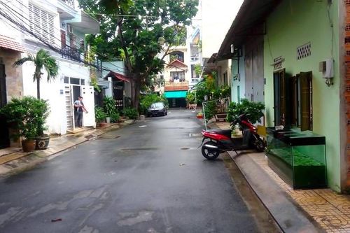 Hô giá nhà lên cao ngất, nhiều môi giới phải bỏ nghề vì bị khách 'tẩy chay'