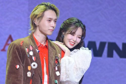 Bạn trai không cho HyunA vay tiền