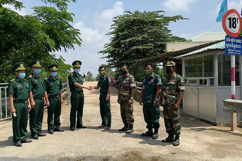 Long An mở lại hoạt động qua các cửa khẩu biên giới
