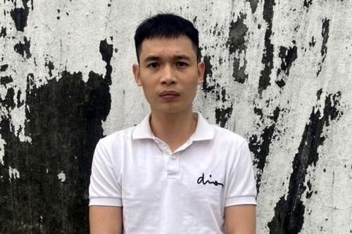 'Tú ông' điều hành đường dây gái gọi gắn mác sinh viên