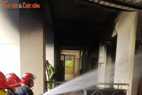 Cận cảnh hiện trường đám cháy lớn ở Trường Du lịch, Đại học Huế