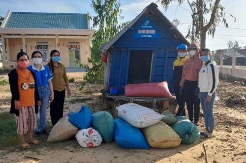 'Kho thóc tình thương' hỗ trợ gia đình khó khăn