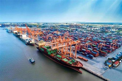 Thu phí cảng biển để phát triển hạ tầng
