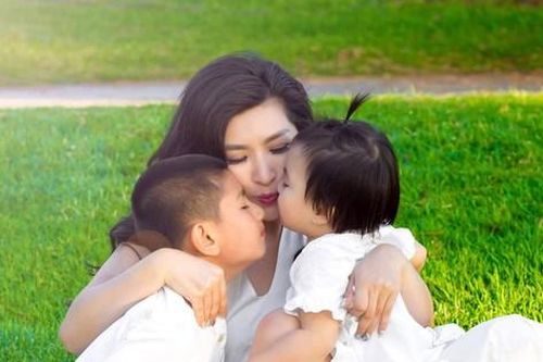 Ca sỹ Nguyễn Hồng Nhung: Ký ức nuôi con tự kỷ nhọc nhằn, thấm nước mắt