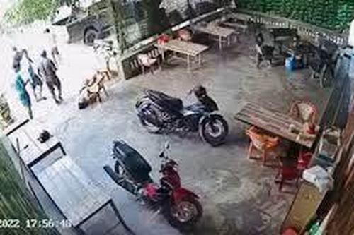 Chủ nhà bị nhóm người lạ đánh bất tỉnh ở Nghệ An