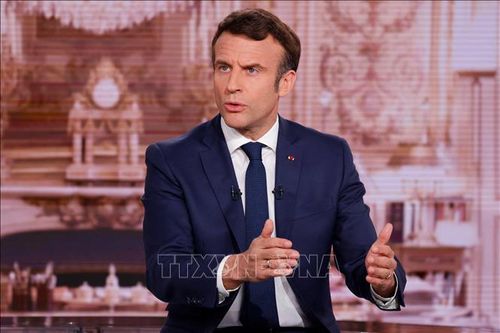 Ông E.Macron tiếp tục nới rộng khoảng cách trong các cuộc thăm dò dư luận