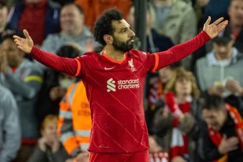 Liverpool vùi dập Man.United, vượt mặt Man.City