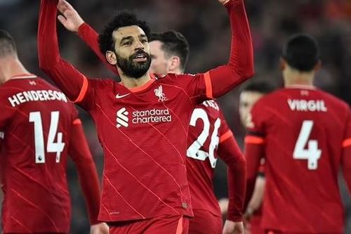 Hành động đẹp của CĐV Liverpool trong ngày đại thắng Man Utd