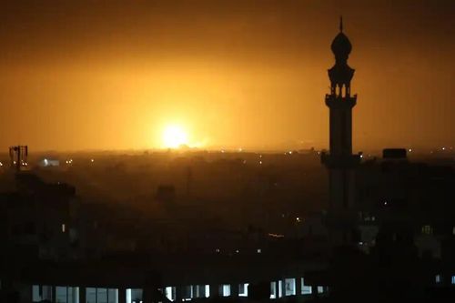 Israel không kích Dải Gaza