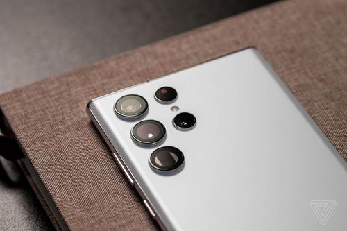Samsung vẫn dẫn đầu thị phần smartphone
