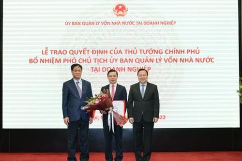 Trao quyết định bổ nhiệm Phó Chủ tịch Ủy ban Quản lý vốn Nhà nước tại DN