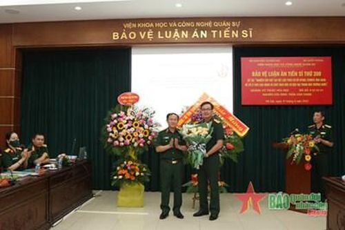 Nghiên cứu sinh thứ 300 bảo vệ thành công luận án tiến sĩ