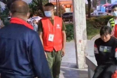 Bị ép cưới người lạ, cô gái bỏ nhà đi bụi ở nghĩa trang