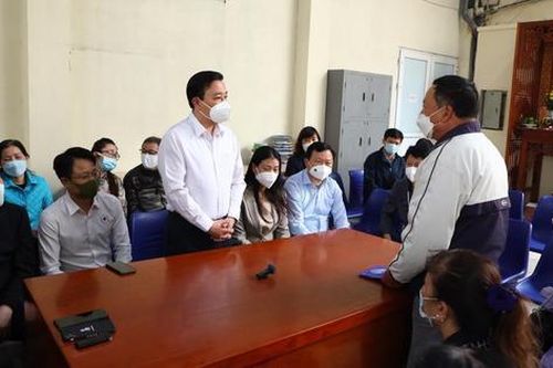 Lãnh đạo TP Hà Nội thăm hỏi gia đình nạn nhân bị cháy