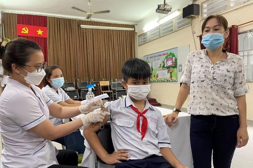 Chưa có mã định danh cá nhân, trẻ có được tiêm vắc xin COVID-19?