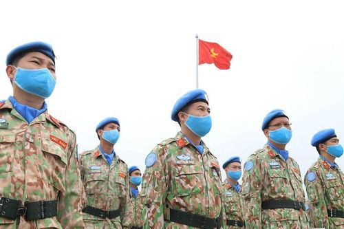 Lời thề quyết tâm của 247 chiến sĩ mũ nồi xanh trước anh linh Bác Hồ
