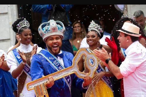 Rio Carnival rộn rã ngày trở lại