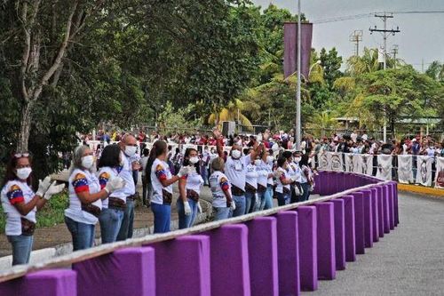 Venezuela lập kỷ lục Guinness về chuỗi chocolate dài nhất thế giới