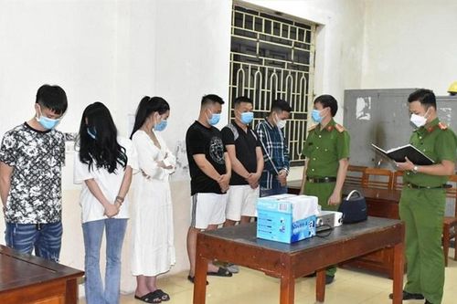 6 'nam thanh nữ tú' thuê homstay 'thác loạn' tiệc ma túy