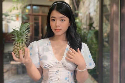 Con gái út NSƯT Chiều Xuân khéo léo đáp trả khi bị chê bai nhan sắc trong tạo hình áo dài
