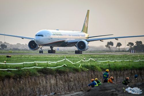Sân bay Nội Bài khai thác trở lại đường băng thứ 2