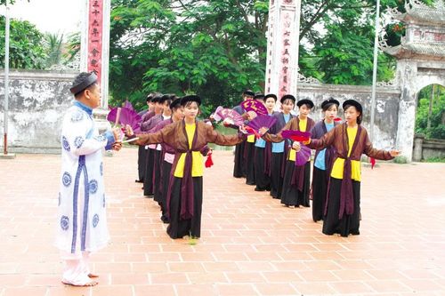 'Tiếp lửa' cho những 'báu vật nhân văn sống'