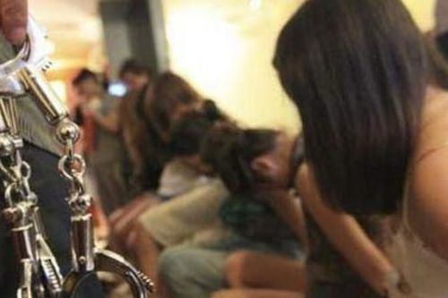 Khởi tố 6 đổi tượng chuyên lừa bán thiếu nữ vào phục vụ quán karaoke
