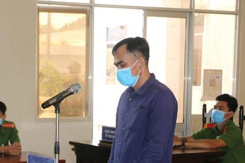Lĩnh 16 năm tù vì dùng súng bắn phó Công an phường
