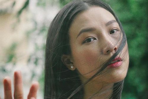 Hậu ly hôn, một người bạn tiết lộ Hoàng Oanh đã bật khóc