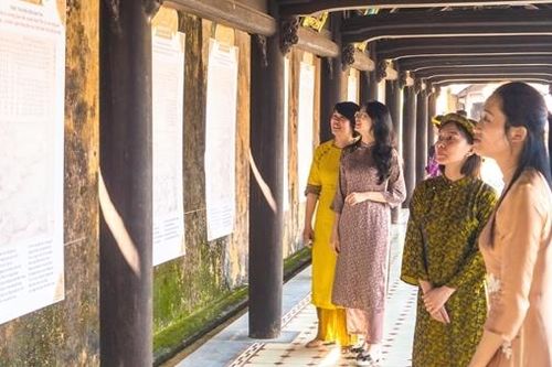 Triển lãm bản Kiều chép tay của Hoàng gia triều Nguyễn