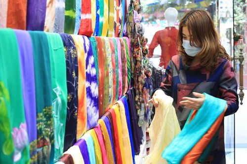 Quảng bá du lịch Hà Nội qua 'đặc sản' quà tặng