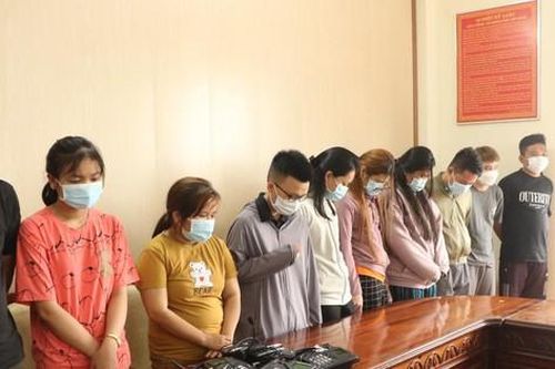 Bắt 11 đối tượng chuyên lừa đảo trúng thưởng chiếm đoạt gần 30 tỷ đồng