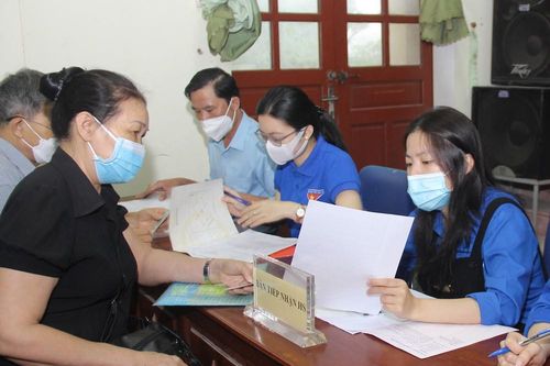 TP.Vinh: Tổ chức 'Ngày thứ Bảy vì dân' để điều chỉnh biến động giấy chứng nhận quyền sử dụng đất