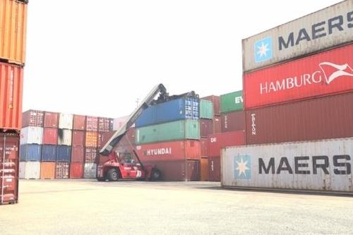 Doanh nghiệp xuất khẩu 'mất điểm' vì giao hàng trễ