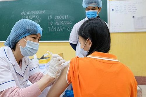Ngày 23/4: Có 10.365 ca COVID-19 mới; ca tử vong giảm thấp nhất từ tháng 7/2021 đến nay