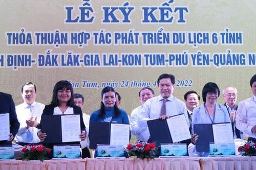 'Đánh thức' tiềm năng du lịch Kon Tum