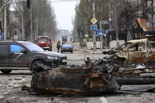 Nga kéo bệ phóng tên lửa Iskander-M áp sát Ukraine, nhiều đợt tấn công Donbass bị đẩy lùi