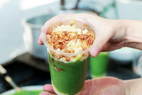 Nhìn rất giống kem bơ Đà Lạt nhưng đây lại là món bánh đúc chỉ có ở Thanh Hóa