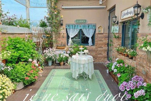 Khu vườn sân thượng chỉ rộng 20m² nhưng khiến chị em thành phố 'đỏ mắt ghen tị' bởi khung cảnh quá đỗi bình yên, thơ mộng