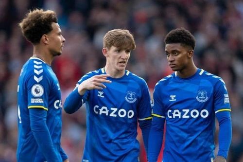 Everton có nguy cơ xuống hạng