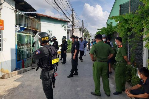 Bắt giữ đối tượng tạt a-xít vào người khác