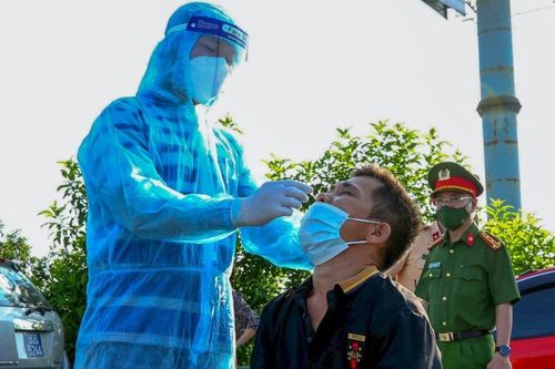 Hà Nội thêm 941 ca Covid-19 trong ngày 25/4
