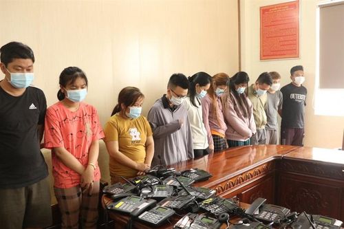 Băng nhóm lừa đảo bằng thủ đoạn trúng thưởng
