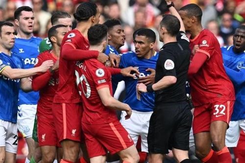 Liverpool quyết liệt tranh ngôi vương Ngoại hạng Anh với Man City