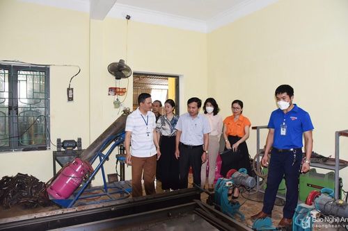HĐND tỉnh giám sát công tác đào tạo nguồn nhân lực tại thị xã Thái Hòa