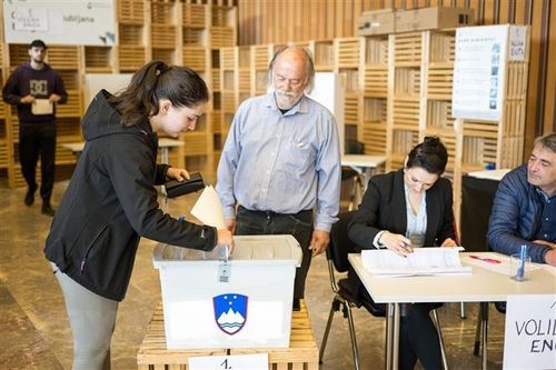 Bầu cử Quốc hội Slovenia: Đảng Phong trào Tự do giành chiến thắng